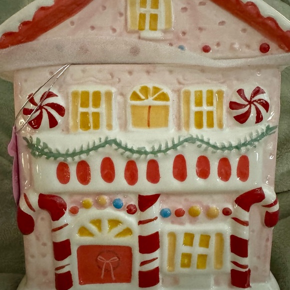12 STRAWBERRY ST. CHRISTMAS HOLIDAY GINGERBREAD CANDY HOUSE COOKIE JAR/CANISTER - Picture 4 of 14